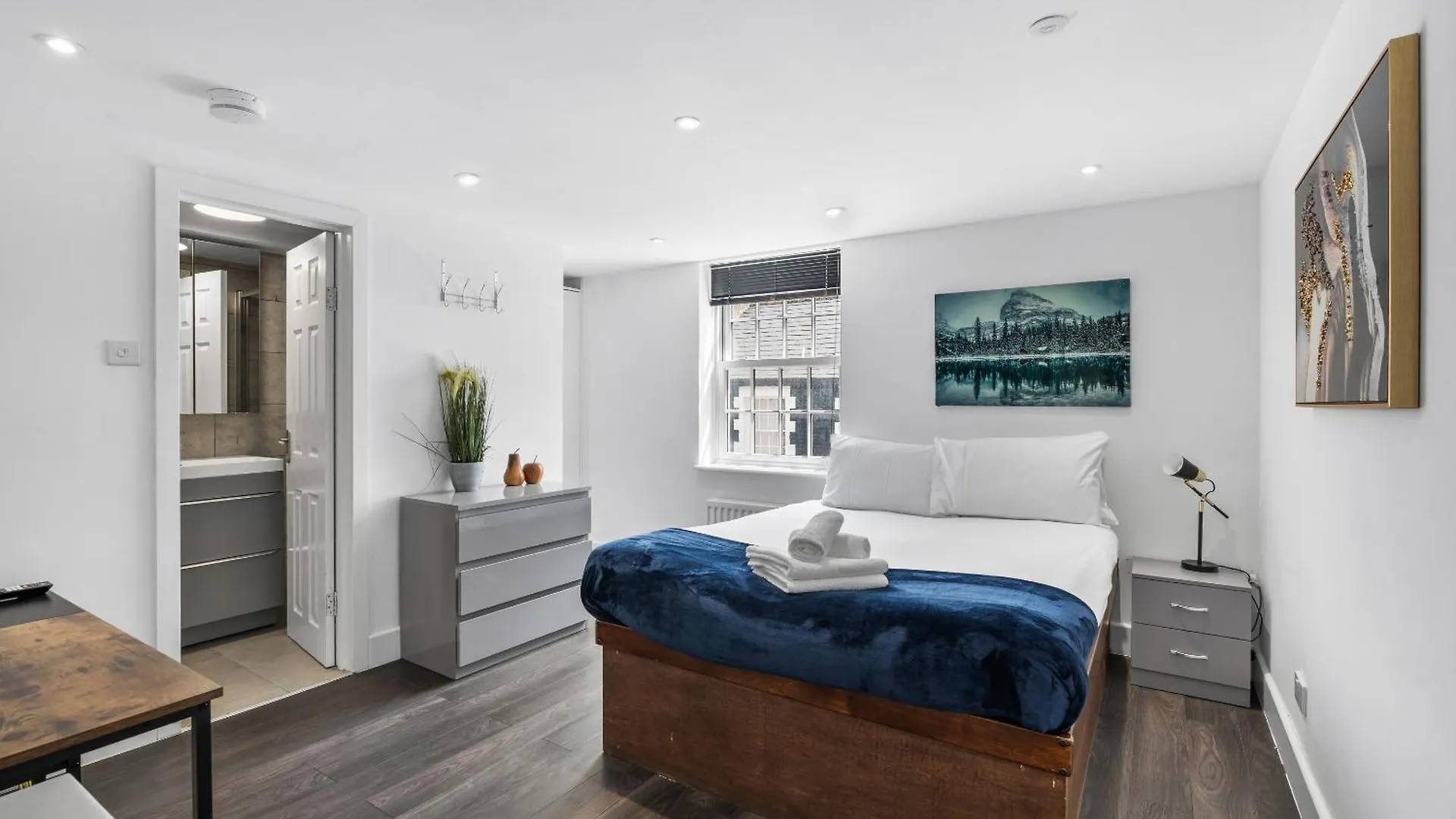 Queens Place - 3 Bedroom Apartment location